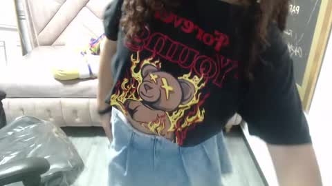 velvet_moon_v online show from November 25, 1:32 pm