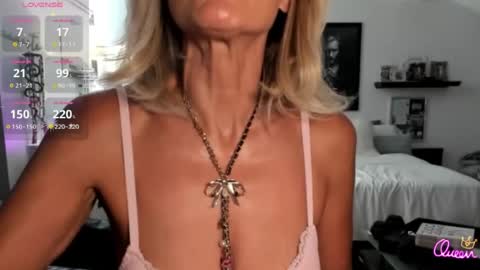 VelvetBarbie online show from July 11, 6:44 pm