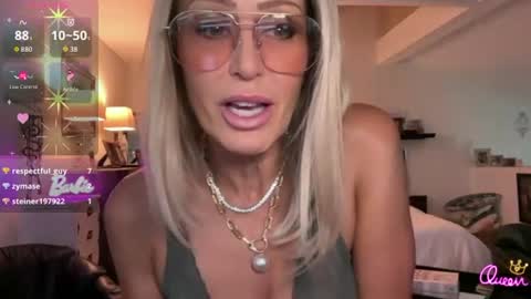 VelvetBarbie online show from June 18, 10:37 pm