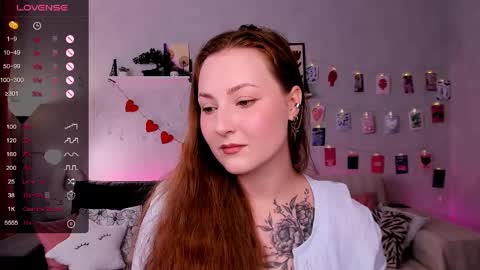 Mia online show from May 28, 8:34 am