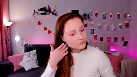 Mia online show from February 7, 8:50 am