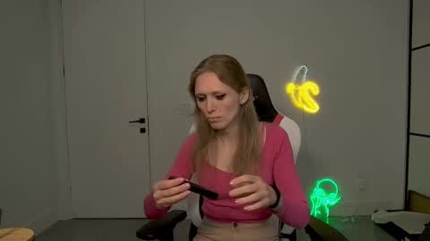 VelvetTGirl online show from February 26, 3:10 am