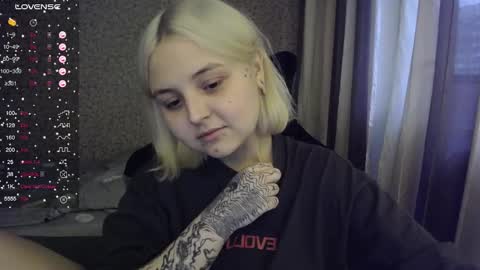 eva 3 online show from September 15, 3:57 pm