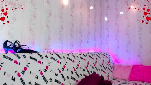 Snapshot of ventress_ chatting on March 3, 5:09 pm Ann online show from March 3, 5:09 pm