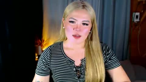 I am Colly Your mystery girl online show from June 12, 2:54 am