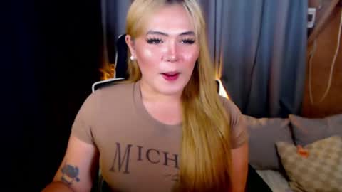 I am Colly Your mystery girl online show from July 23, 1:58 am