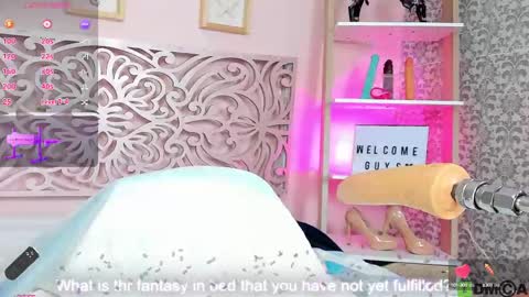 Snapshot of venus_kim_ chatting on February 19, 1:06 pm .. online show from February 19, 1:06 pm