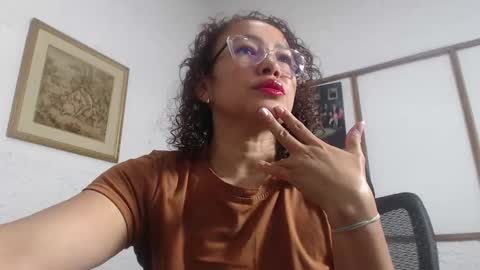 venus_lov online show from November 13, 11:35 am