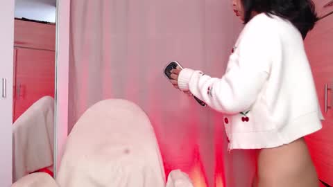 emily independent account  MY conextion 1100 GTM  to  17hr GTM online show from February 15, 2:27 pm