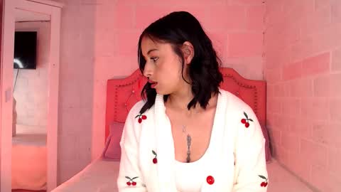 Snapshot of venus_megan chatting on September 26, 7:44 pm emily independent account  MY conextion 1100 GTM  to  17hr GTM online show from September 26, 7:44 pm