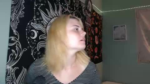 Miss Venus online show from September 9, 11:16 pm