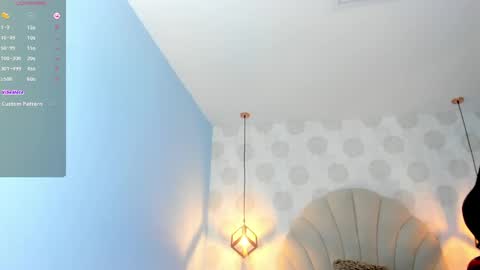 VENUS online show from April 18, 12:40 pm