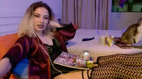 Venus Magic online show from October 5, 6:44 am