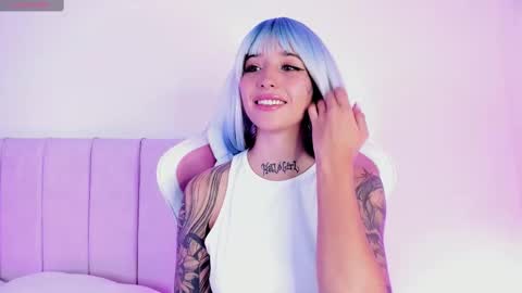 Shelly online show from September 26, 11:18 am