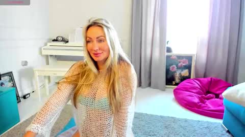 Snapshot of veola_new chatting on September 11, 4:25 am Violetta online show from September 11, 4:25 am