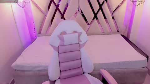 Domelipa  online show from February 23, 9:16 pm