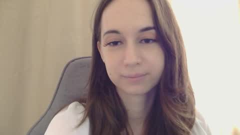 Una online show from March 6, 1:10 pm