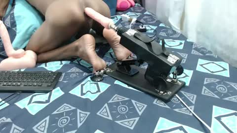 vergolatin16 online show from December 14, 6:46 am