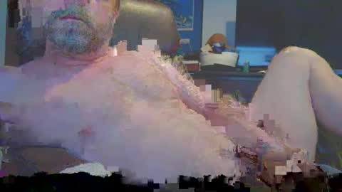 Snapshot of vermontguy76 chatting on February 19, 8:31 pm vermontguy76 online show from February 19, 8:31 pm