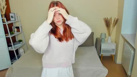 Delora online show from May 26, 10:27 pm
