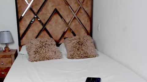 Vero Vannucci online show from February 21, 3:12 am