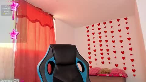 Snapshot of veronica_meller chatting on February 18, 3:20 pm Veronica online show from February 18, 3:20 pm