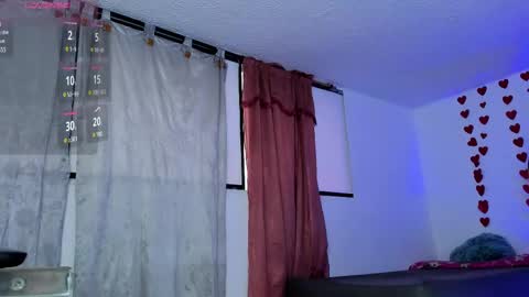 Snapshot of veronica_meller chatting on February 25, 12:05 pm Veronica online show from February 25, 12:05 pm