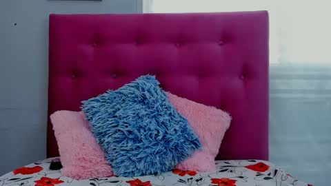 Snapshot of veronica_meller chatting on October 10, 6:36 pm Veronica online show from October 10, 6:36 pm