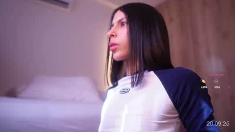 Veronica online show from September 20, 1:36 pm