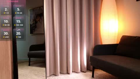  VERONICA  FOLLOW ME  online show from April 17, 11:56 am