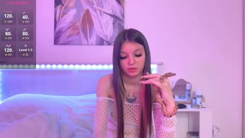 Snapshot of veronicaleal_ chatting on October 23, 11:12 am Vivi online show from October 23, 11:12 am