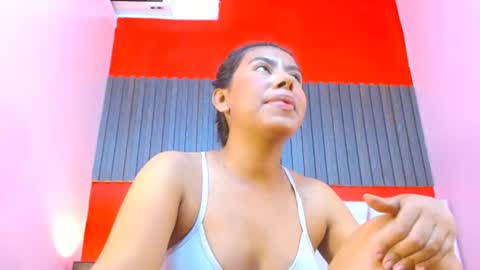 Veronica Robles online show from July 7, 6:34 pm