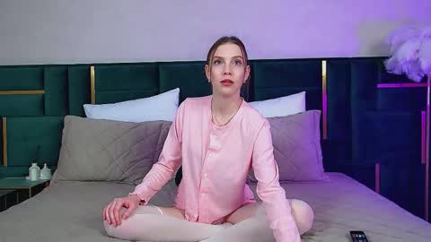 Veronica online show from November 26, 6:15 pm