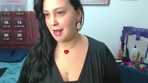 veroniicabbw_ online show from April 27, 2:58 pm