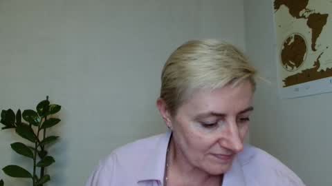 Snapshot of verony_ chatting on March 6, 5:11 pm verony_ online show from March 6, 5:11 pm