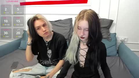veryraretwins online show from April 19, 11:40 pm