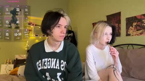 veryraretwins online show from October 20, 7:52 pm