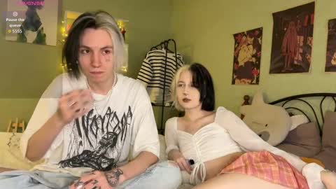 veryraretwins online show from October 1, 8:19 pm