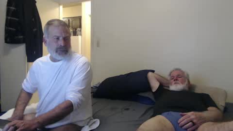 Snapshot of veryveryhairmanindenver chatting on January 13, 12:51 am hairy man online show from January 13, 12:51 am