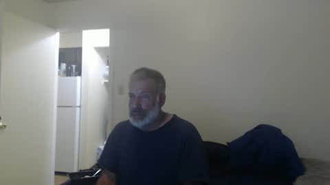 Snapshot of veryveryhairmanindenver chatting on October 9, 12:16 am hairy man online show from October 9, 12:16 am