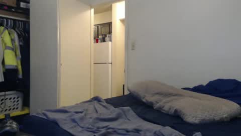 Snapshot of veryveryhairmanindenver chatting on February 6, 12:54 am hairy man online show from February 6, 12:54 am