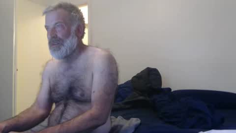 Snapshot of veryveryhairmanindenver chatting on February 27, 12:57 am hairy man online show from February 27, 12:57 am