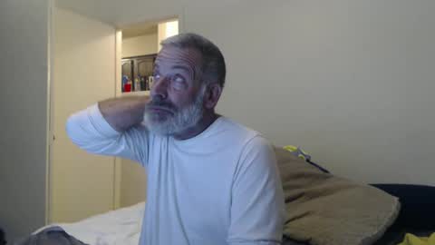 Snapshot of veryveryhairmanindenver chatting on January 16, 12:55 am hairy man online show from January 16, 12:55 am