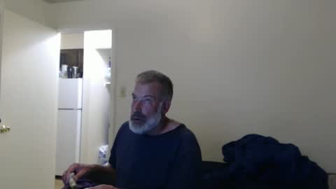 Snapshot of veryveryhairmanindenver chatting on October 7, 12:06 am hairy man online show from October 7, 12:06 am