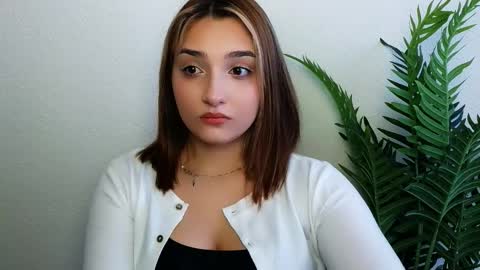 Ana online show from February 25, 1:25 pm