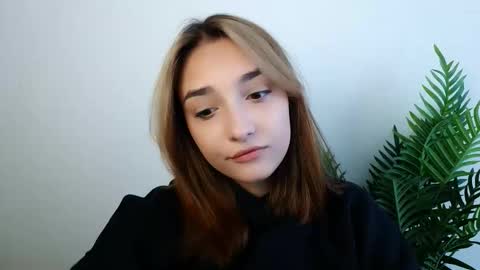 Ana online show from September 25, 11:17 am