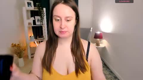 Camilla online show from June 12, 5:45 pm