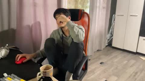 vialeras online show from February 9, 3:54 am