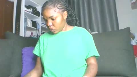 Snapshot of vibegoddess chatting on October 27, 4:12 am tasha online show from October 27, 4:12 am