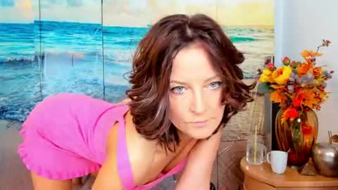 ViciousQueenu can call me Laura online show from June 11, 3:04 am